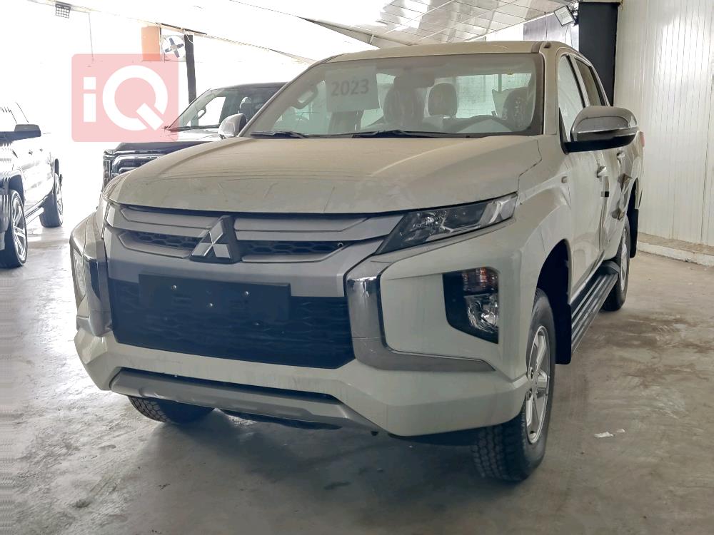 میتسوبیشی L200